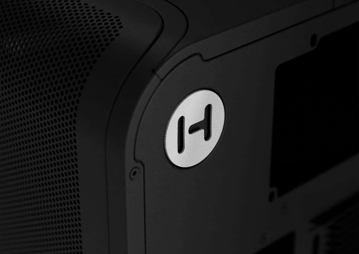 HYTE Hyte X50 Air Mid-Tower Case, Pitch Black, Max Airflow Micro-Mesh Design, Cold-Floor GPU Cooling, E-ATX Support | CS-HYTE-X50A-BB - thumbnail 9