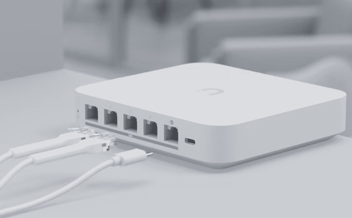 Ubiquiti Unifi UXG-Max Gateway Max Compact Multi-WAN Independent Gateway, Full 2.5G support, Managed with a CloudKey, Official UniFi Hosting, or UniFi Network Server | UXG-Max - thumbnail 3