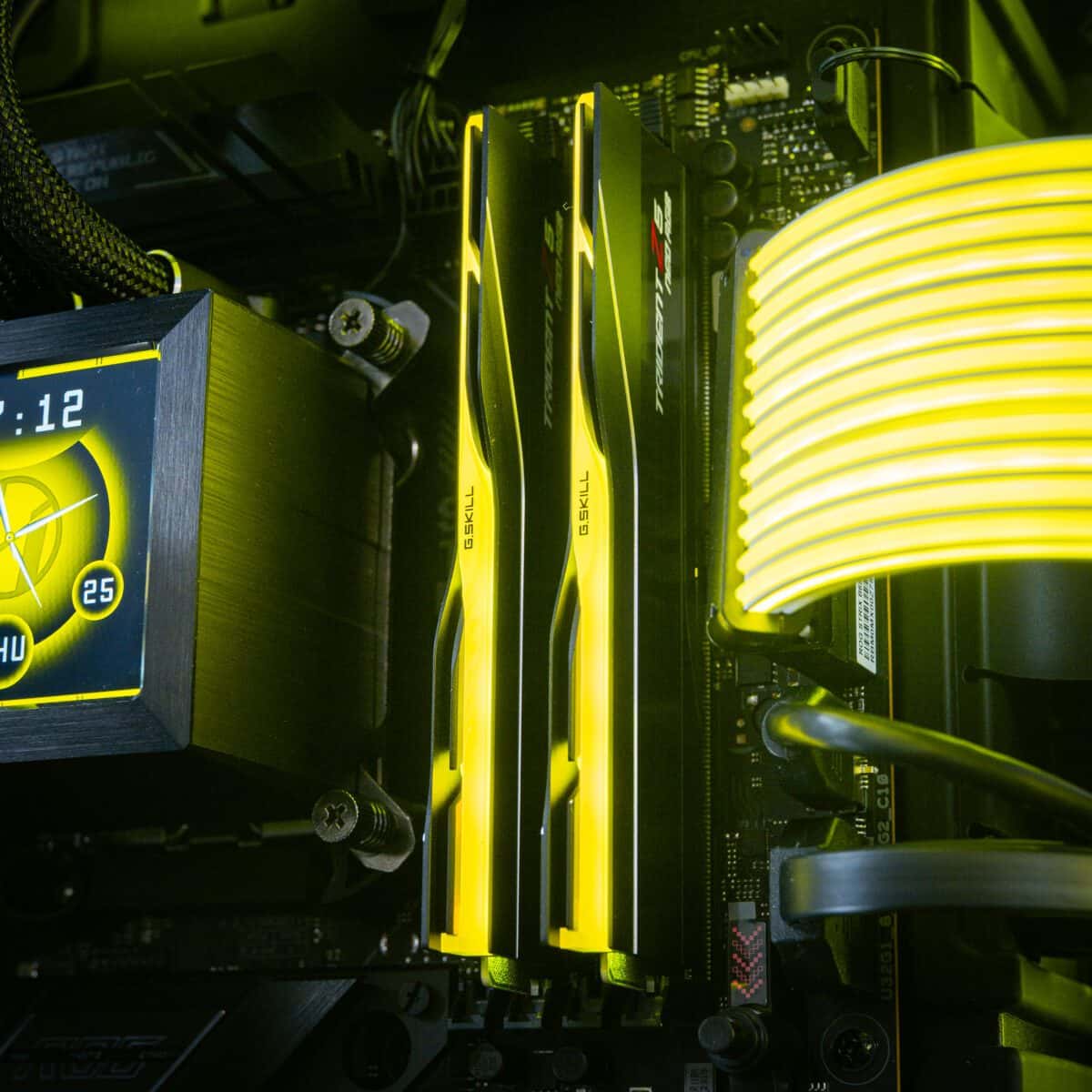 Nanotech Lamborghini Edition Gaming PC, I9-14900K 14TH Gen, 4080 SUPER 16 GB, 64GB (2x32GB) 6400MHz, 2 TB NVMe, AIO 360mm Cooler, 1250W  - thumbnail 5
