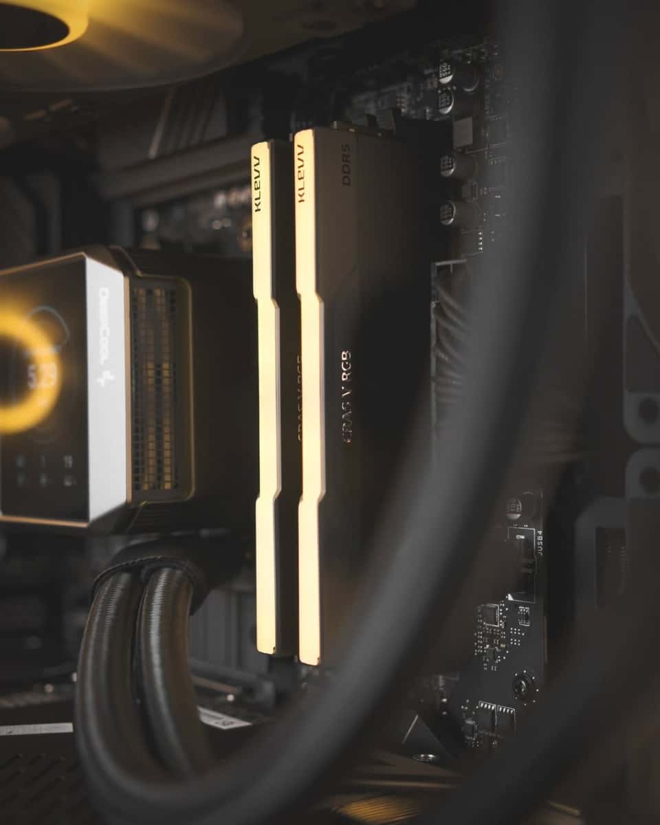 Nanotech High-Performance Gaming PC: AMD Ryzen 7 9800X3D + ZOTAC RTX 5080 SOLID CORE 16GB GDDR7, 32GB DDR5 6000MHz RGB, 2TB NVMe SSD, 360mm LCD AIO, 1000W Gold PSU, WiFi 6E - thumbnail 2