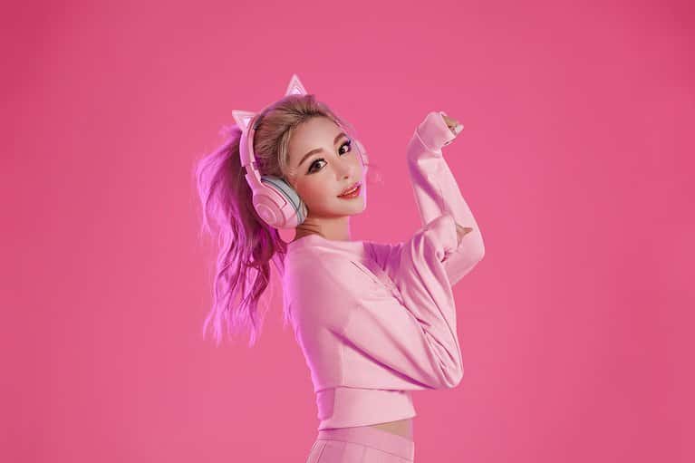 RAZER Razer Kraken BT Kitty Edition: Bluetooth, Beamforming Microphone Quartz Pink | RZ04-03520100-R3M1 - thumbnail 1