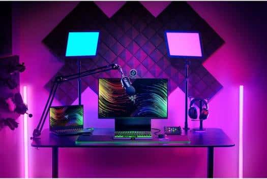 RAZER Razer All-in-one Stream Controller, 12 LCD Touch Buttons, 2 Side LCD Screen, 6 Multi-Function Dials, 8 Multi-Function Buttons, Plug-and-play Convenience, Black | RZ20-04350100-R3M1 - thumbnail 5