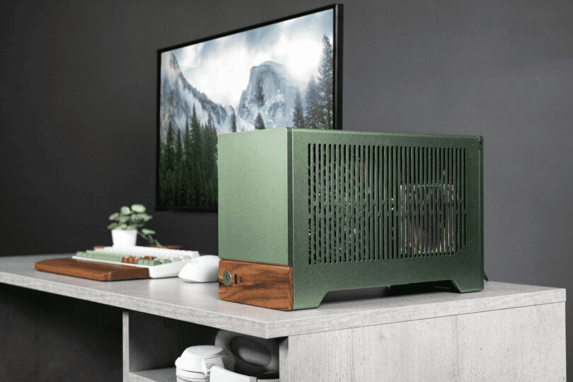 Portable Mini-ITX Gaming PC (Fractal Terra Jade), Ryzen 5 7500X3D, RTX 5070 12GB, 32GB DDR5 6000MHz, 2TB NVMe 7000MB/s, 750W SFX - thumbnail 3