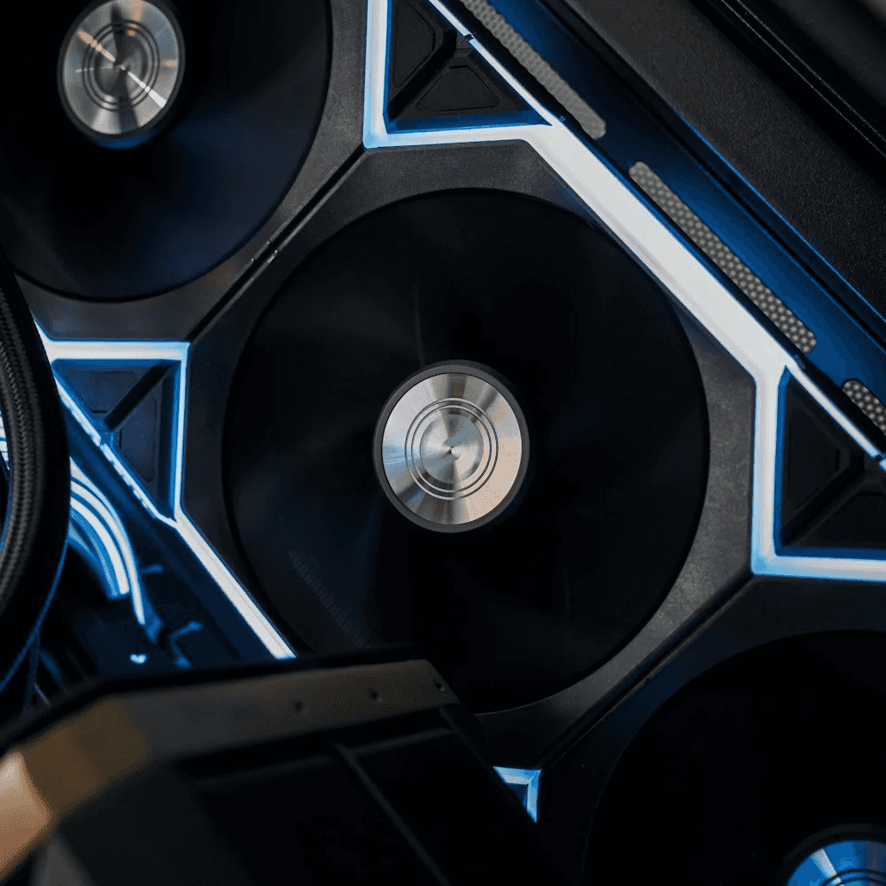 High-End Gaming PC: Intel Core i7-14700F 14th Gen + ZOTAC GAMING 5070 Solid 12GB GDDR7, 32GB DDR5 6000MHz RGB, 1TB NVMe 6000MB/s SSD, 360mm Lian Li HYDROSHIFT II LCD AIO, 750W PSU, ASUS WiFi 6E, Lian Li O11 Vision Compact thumbnail 4