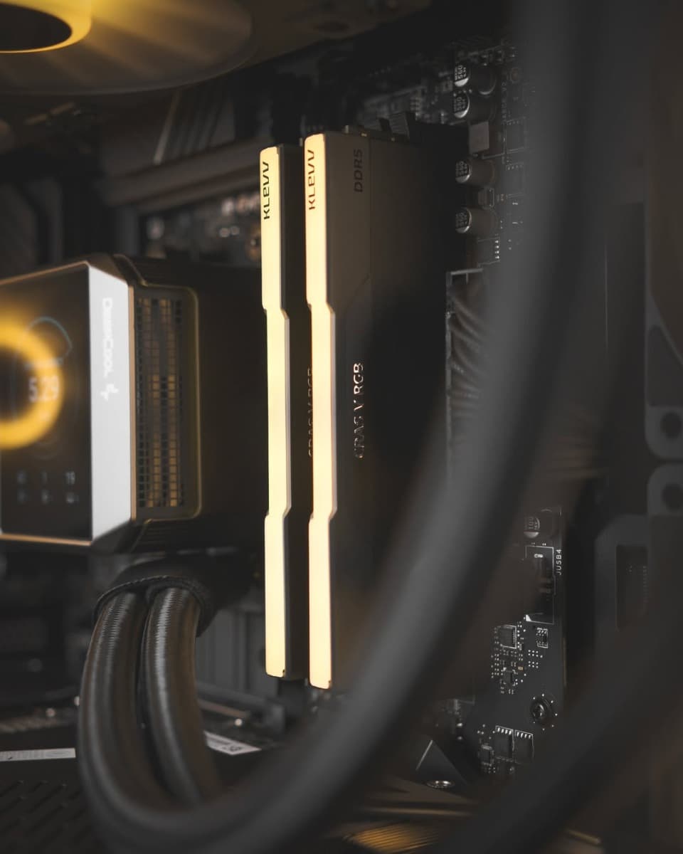 Nanotech High-Performance Gaming PC: AMD Ryzen 7 9800X3D + ZOTAC RTX 5080 SOLID CORE 16GB GDDR7, 32GB DDR5 6000MHz RGB, 2TB NVMe SSD, 360mm LCD AIO, 1000W Gold PSU, WiFi 6E - product view 2 of 6
