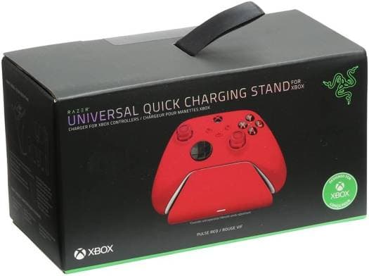 RAZER  Razer Universal Quick Charging Stand for Xbox Series X|S, Magnetic Contact System, Powered by USB, Pulse Red | RC21-01750400-R3M1 - product view 2 of 5