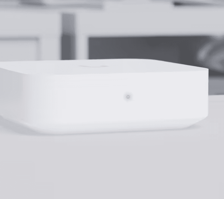 Unifi Gateway Lite UXG-Lite, Up to 10x routing performance increase over USG tested with IPS/IDS, QoS, and Smart Queues, USB-C powered (adapter included) | UXG-Lite thumbnail 4