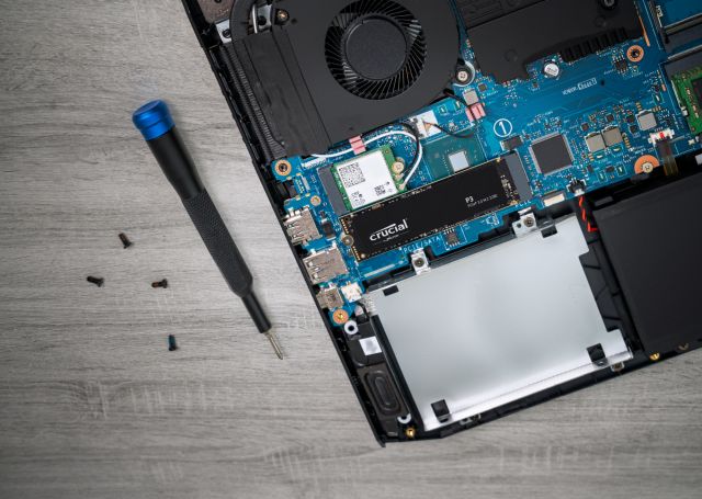 Crucial P3 2TB PCIe Internal SSD, M.2 2280 Form Factor, 3500 MB/s Sequential Read, 3000 MB/s Sequential Write, 440 Terabytes Endurance, NVMe Interface, Black | CT2000P3SSD8 image